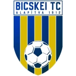 Escudo del equipo local: Bicskei